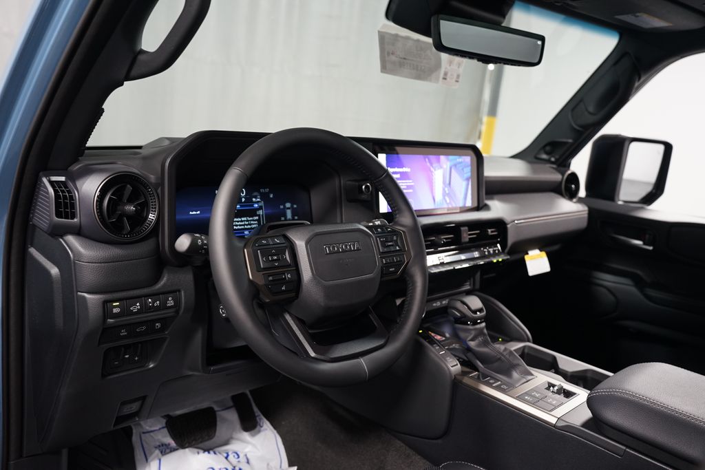 Thumbnail: 2025 Toyota Land Cruiser - 11