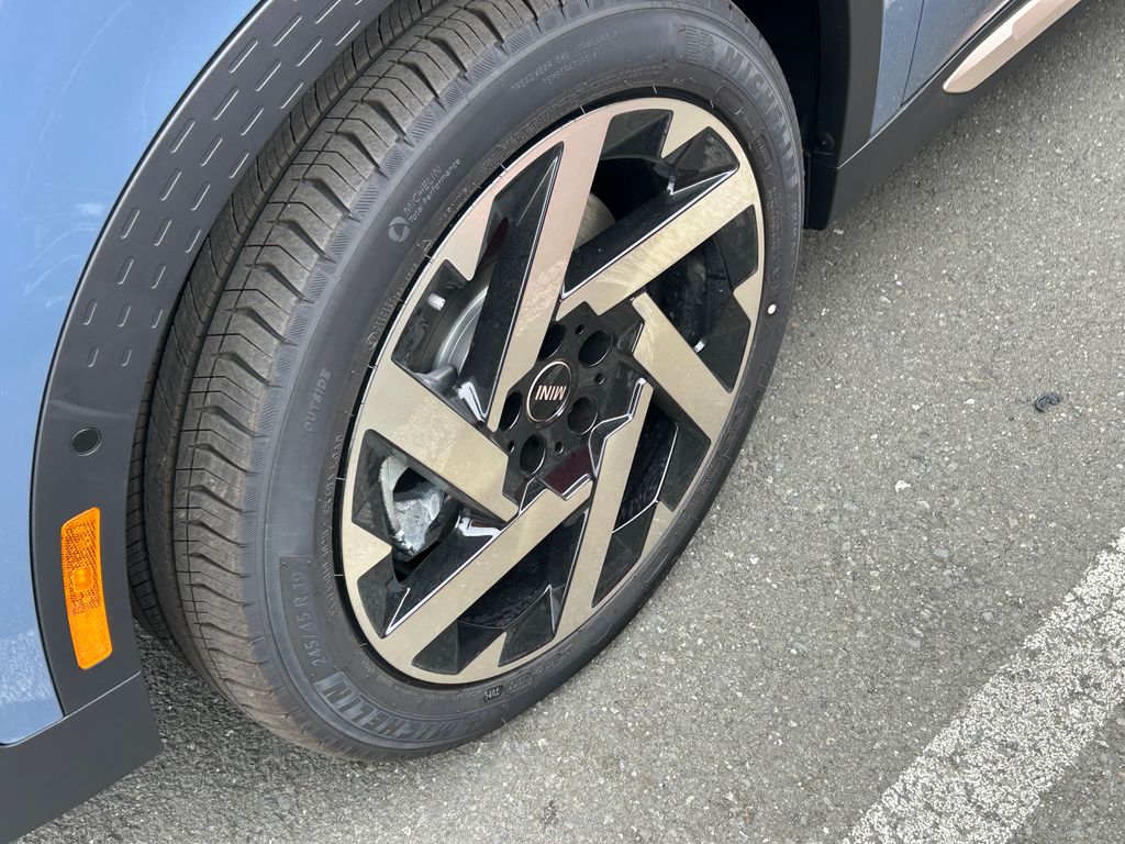 Thumbnail: 2026 MINI Cooper Countryman - 3