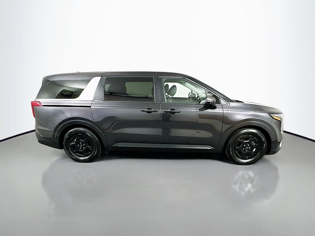 Thumbnail: 2025 Kia Carnival - 4