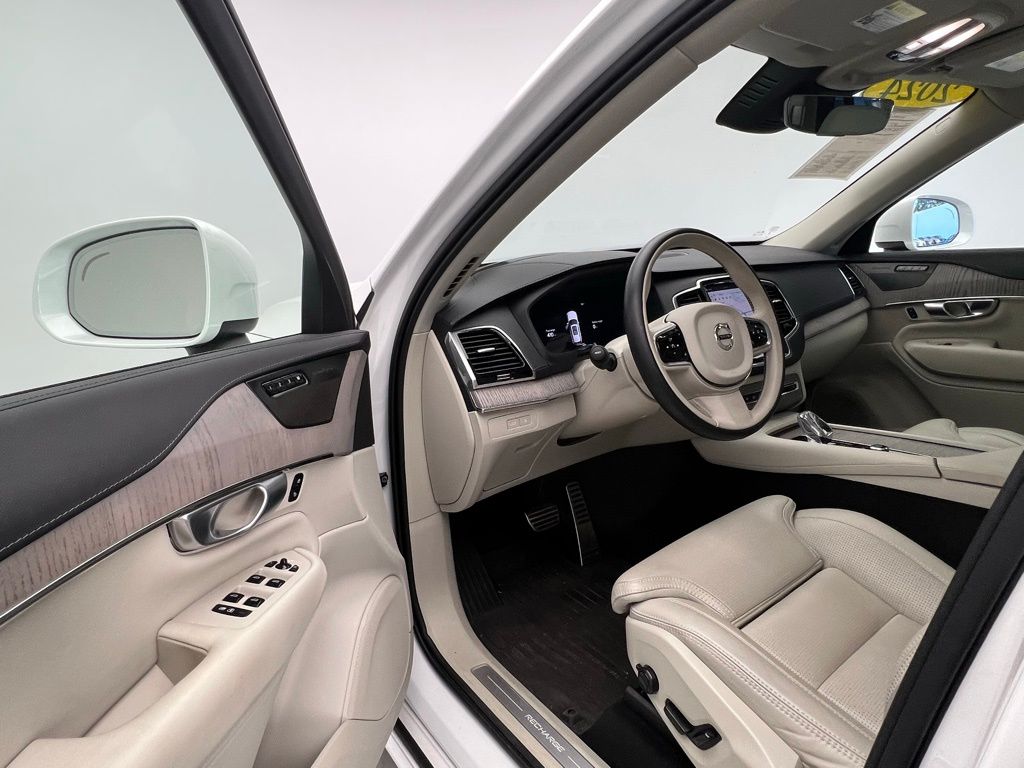 Thumbnail: 2024 Volvo XC90 - 22