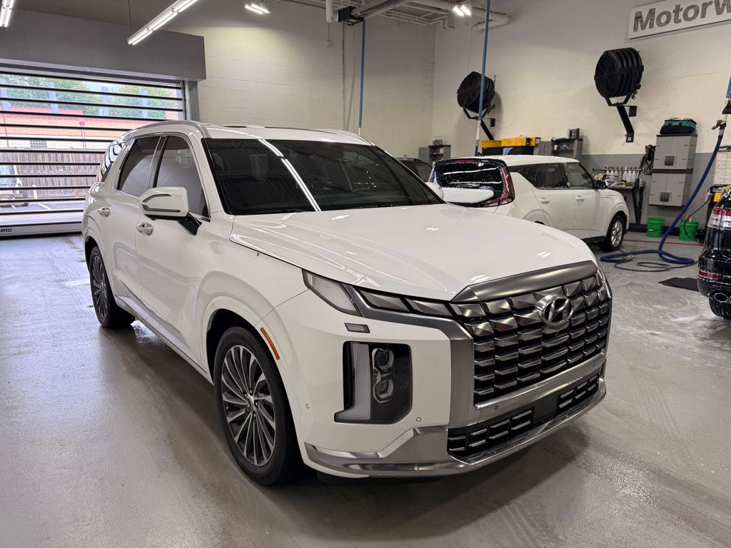 Thumbnail: 2023 Hyundai Palisade - 7