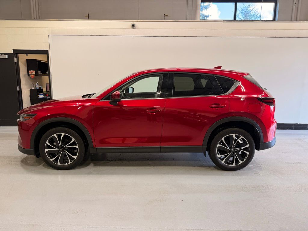 Thumbnail: 2022 Mazda CX-5 - 2