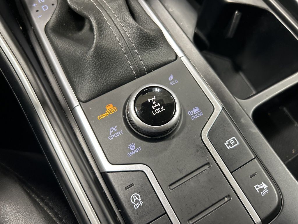 used 2022 Kia Sorento car, priced at $23,482