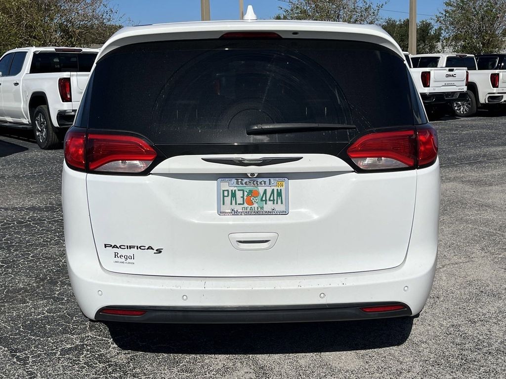 2018 Chrysler Pacifica Touring Plus 6