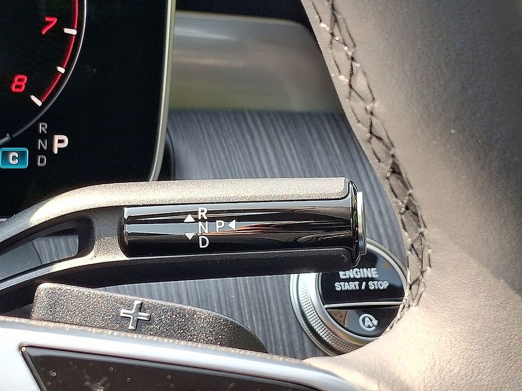 Thumbnail: 2025 Mercedes-Benz C-Class - 12