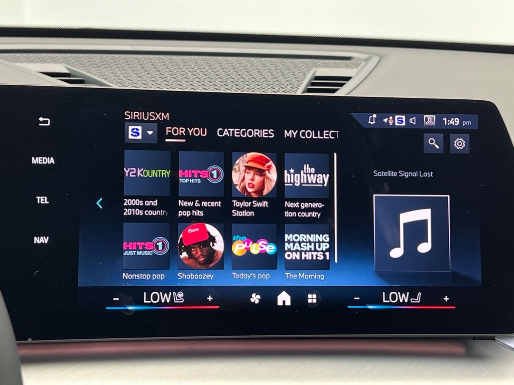 Thumbnail: 2026 BMW X1 - 13