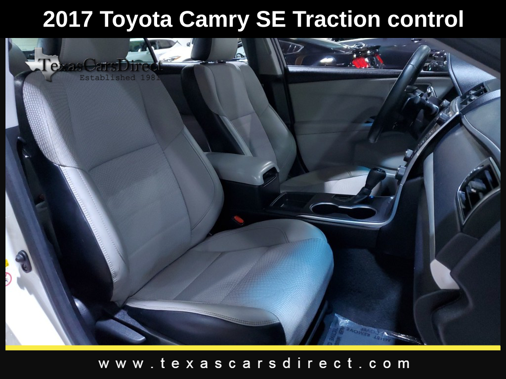 2017 Toyota Camry SE 14