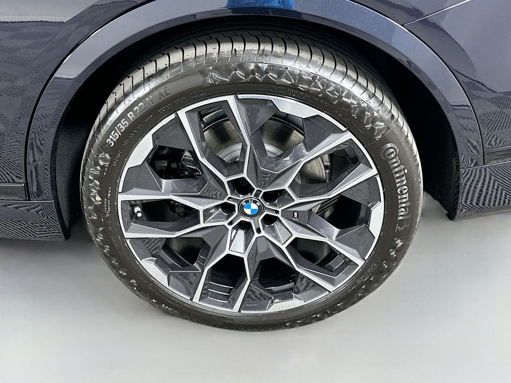 Thumbnail: 2027 BMW X7 - 23
