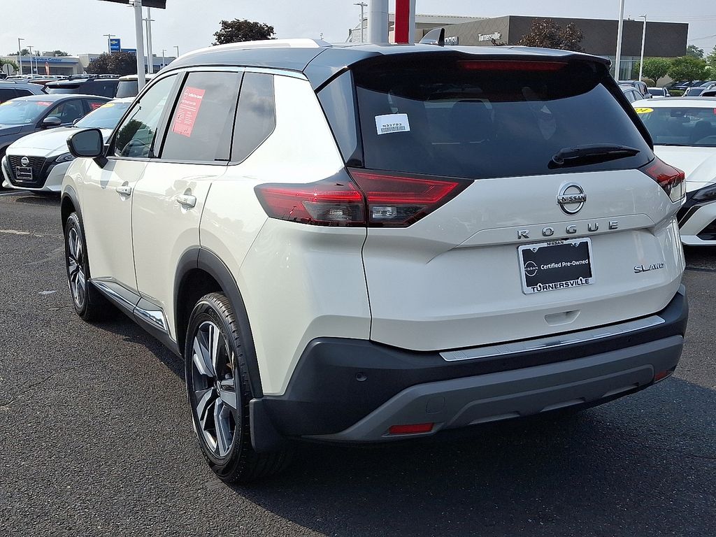 Thumbnail: 2021 Nissan Rogue - 4