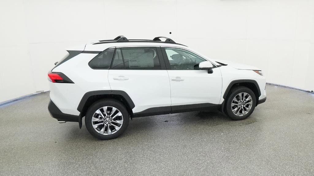 Thumbnail: 2025 Toyota RAV4 - 25