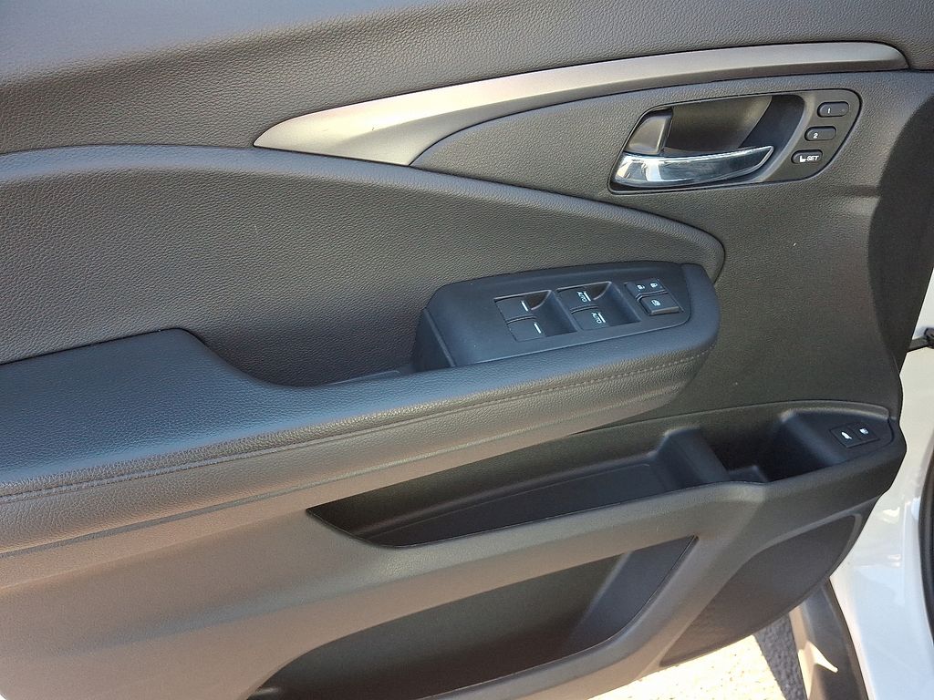 Thumbnail: 2022 Honda Pilot - 13