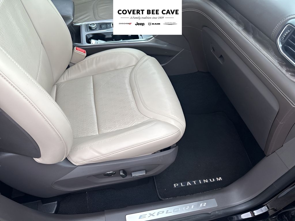 Used Car 2020 Ford Explorer  Platinum For Sale Under $25,000 In Austin, Texas