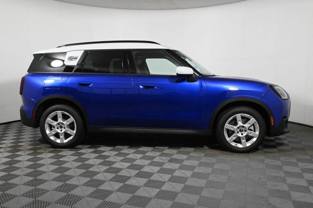 2025 MINI Cooper Countryman Base 8