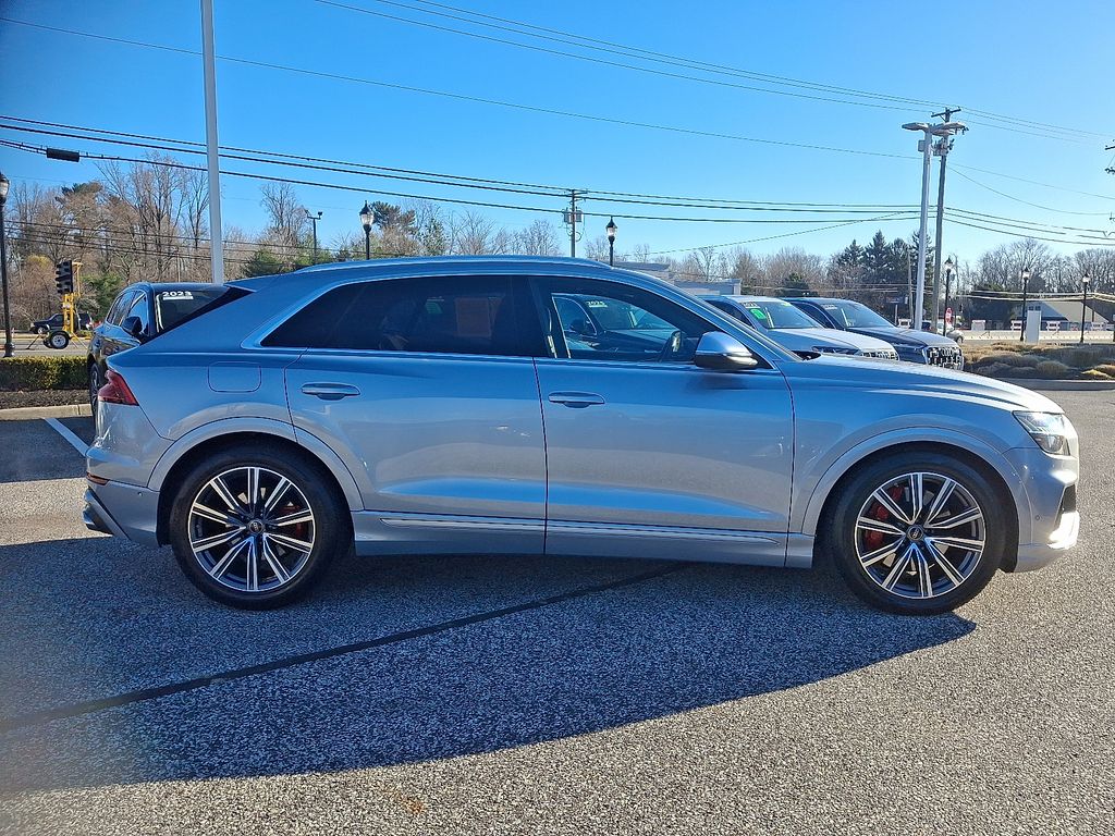 Thumbnail: 2023 Audi SQ8 - 7
