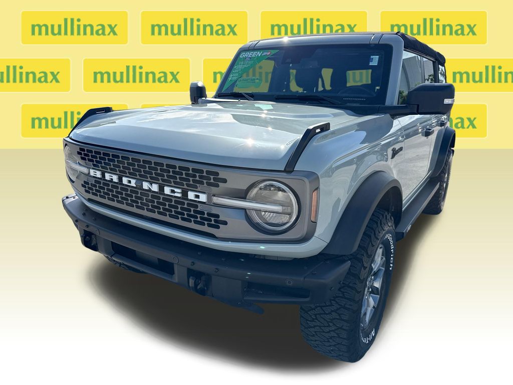 Used 2021 Gray Ford Badlands image 9