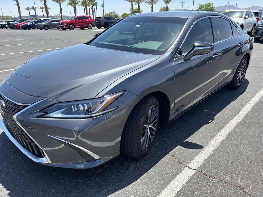 Thumbnail: 2024 Lexus ES - 3