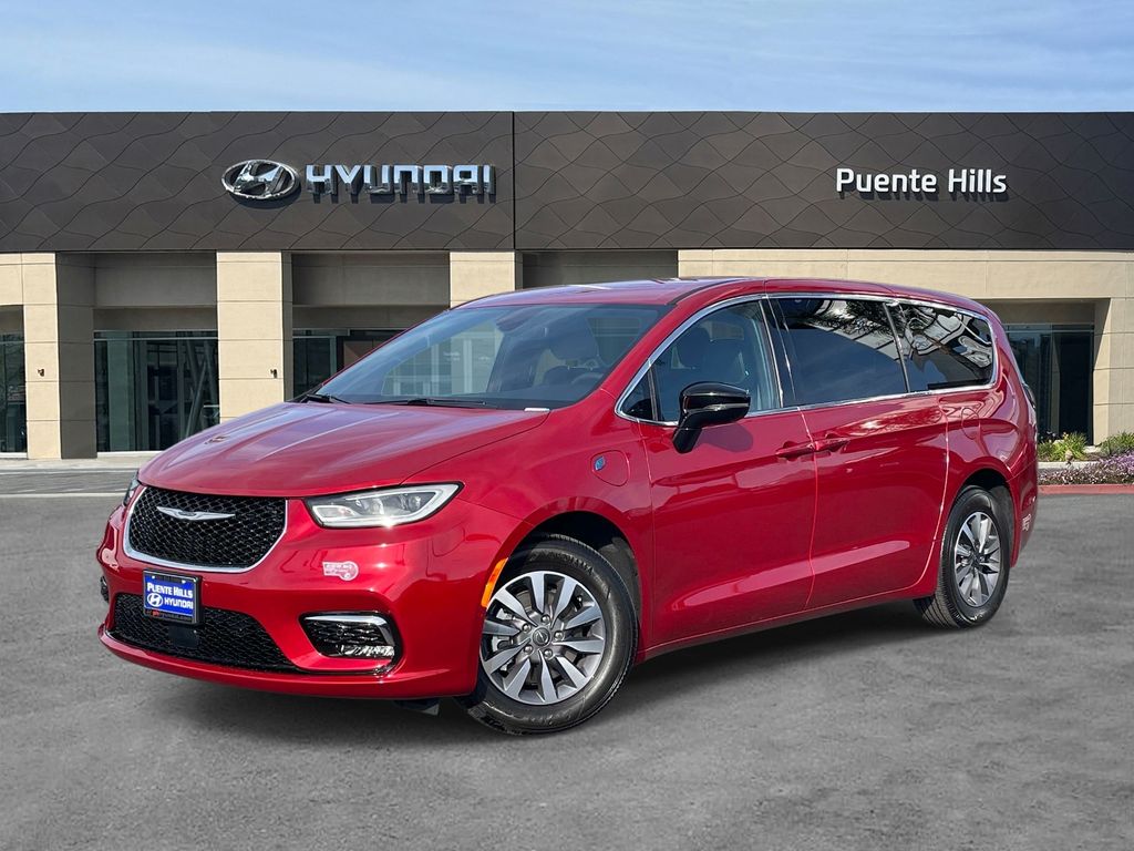 2025 Chrysler Pacifica Hybrid Select FWD