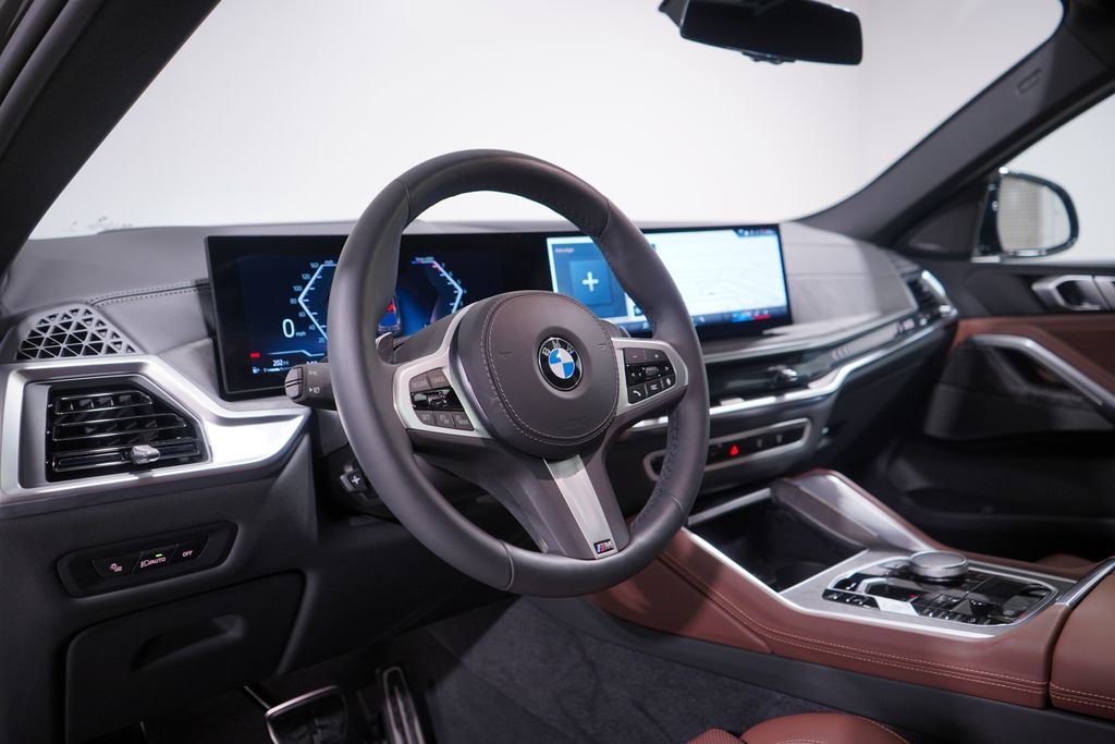 Thumbnail: 2025 BMW X6 - 6