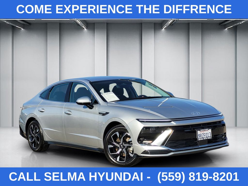 Silver 2024 Hyundai Sonata SEL FWD Sedan Front-Wheel Drive 8-Speed Automatic