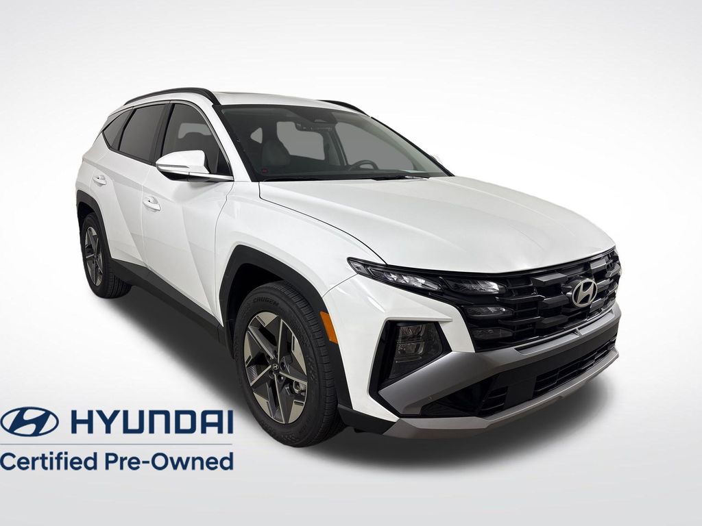 White Pearl 2026 Hyundai Tucson SUV / Crossover Front-Wheel Drive 8-Speed Automatic