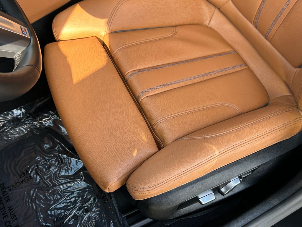 2022 BMW 5 Series 530e iPerformance 15