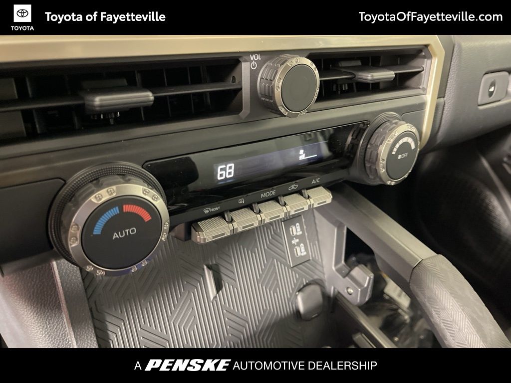 2025 Toyota Tacoma TRD Off-Road 31