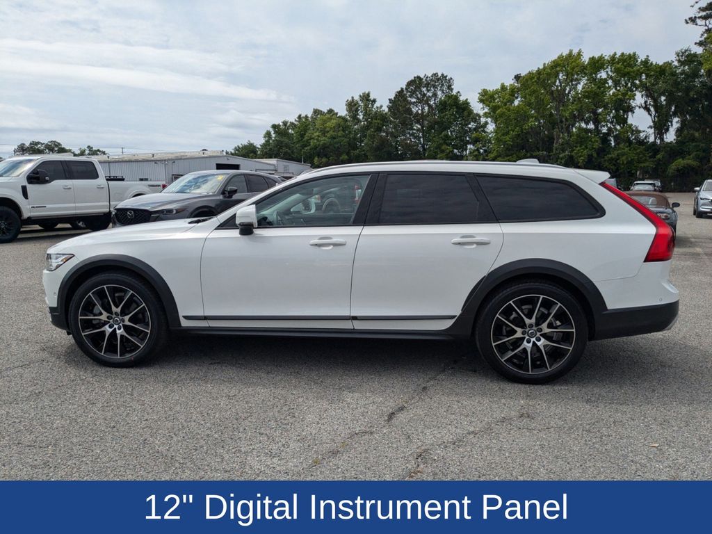 2018 Volvo V90 Cross Country T6