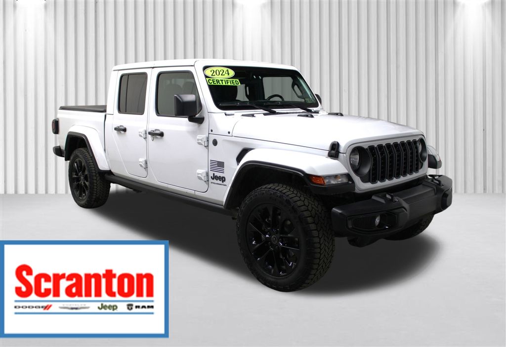 2024 Jeep Gladiator NightHawk Crew Cab 4WD