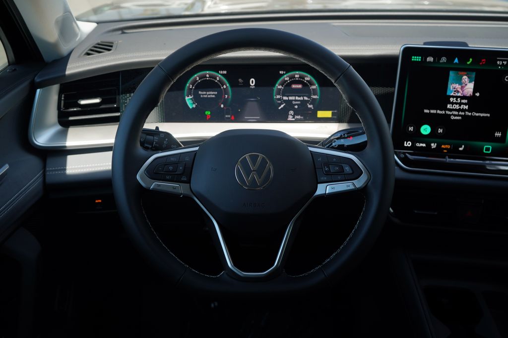 Thumbnail: 2025 Volkswagen Tiguan - 9