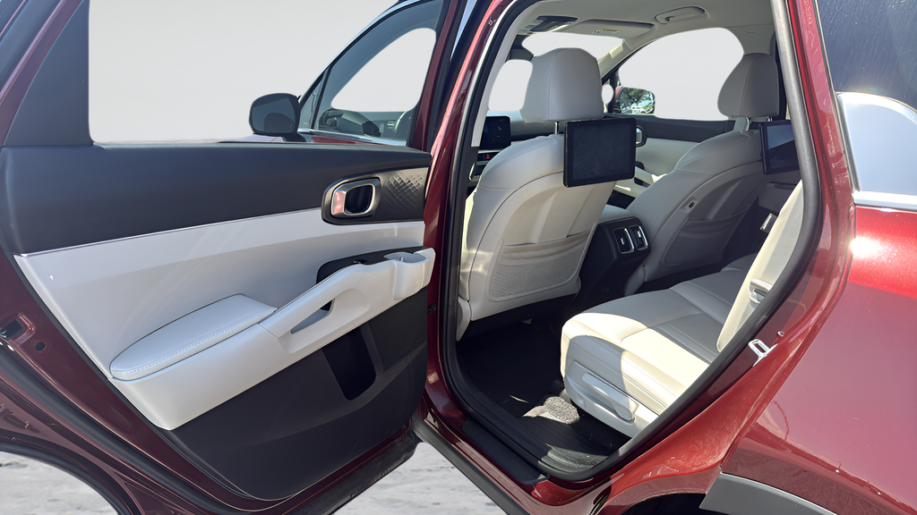 Used 2025 Kia Sorento SUV