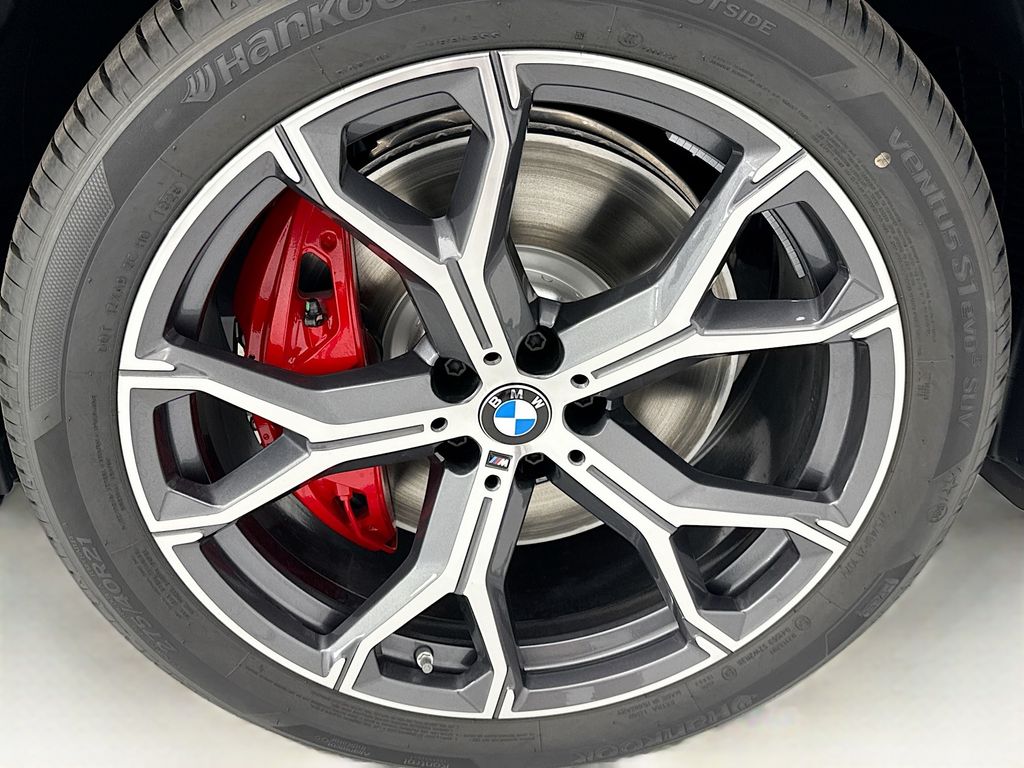 Thumbnail: 2026 BMW X5 - 31