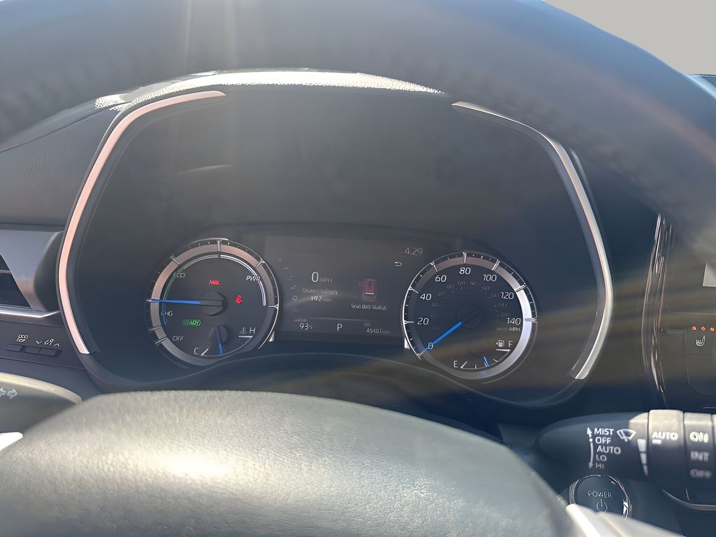 Used Car 2023 Toyota Highlander Hybrid  Bronze Edition For Sale Under $40,000 In Austin, Texas