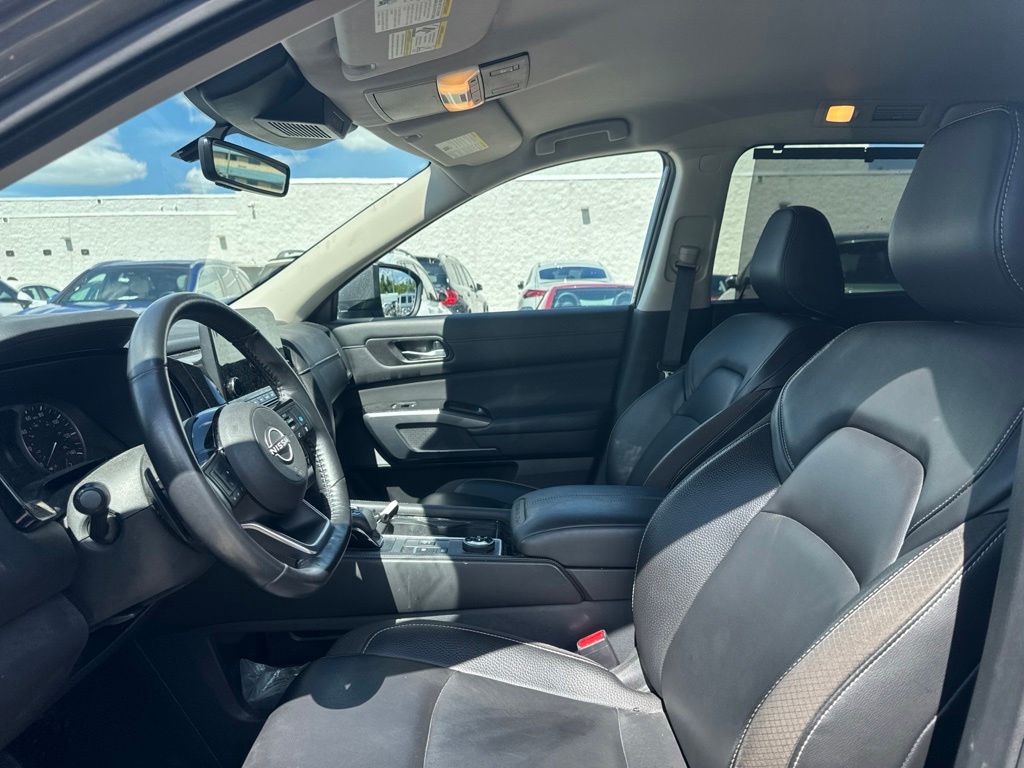 2023 Nissan Pathfinder SL Gray at South Hills Kia