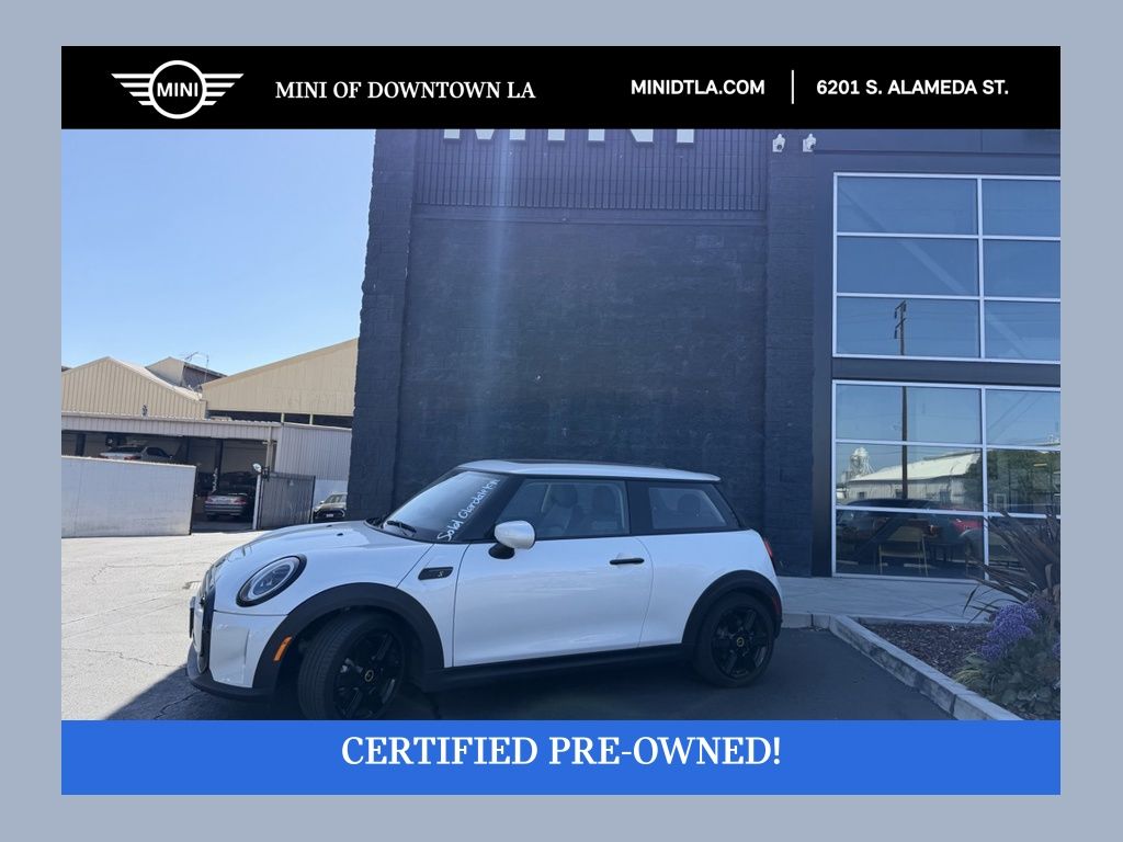 White Metallic 2024 MINI Cooper Hatchback  1-Speed Automatic