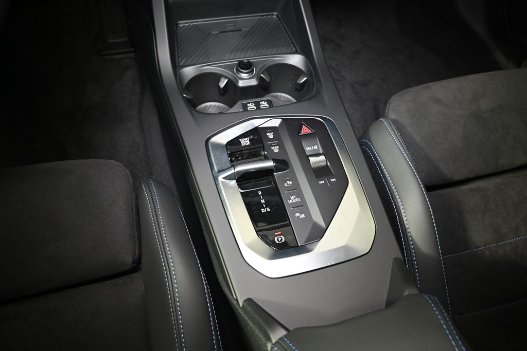 Thumbnail: 2025 BMW 2 Series - 19