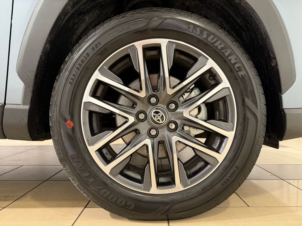 Thumbnail: 2026 Toyota Corolla Cross - 9