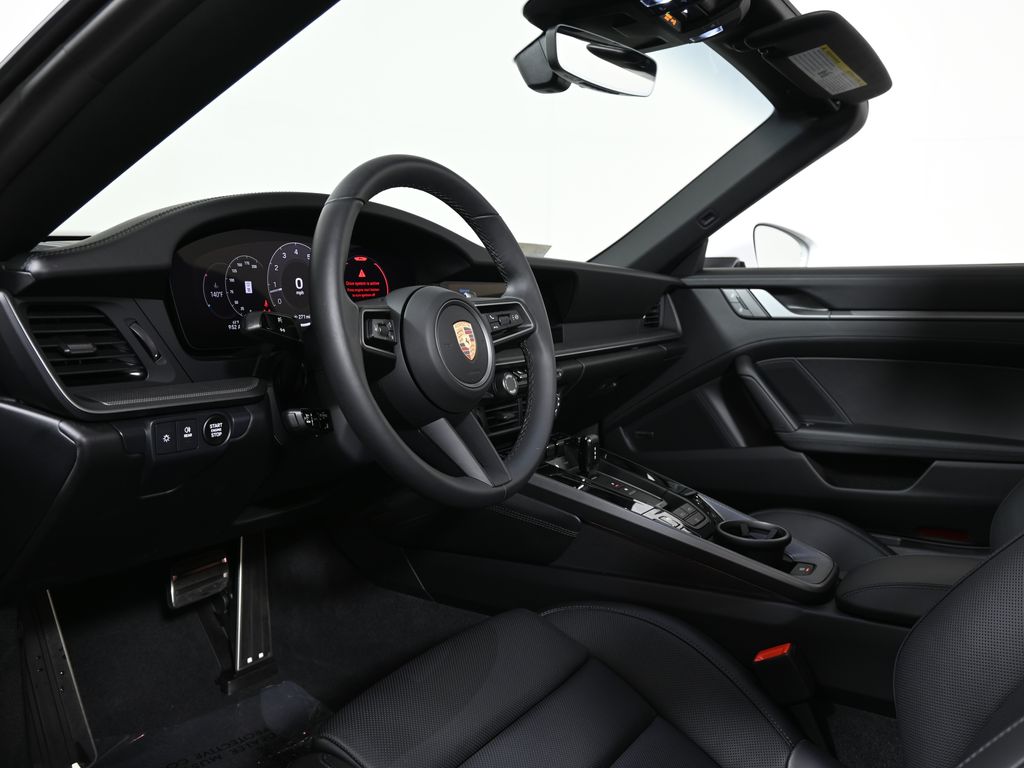 Thumbnail: 2025 Porsche 911 - 4