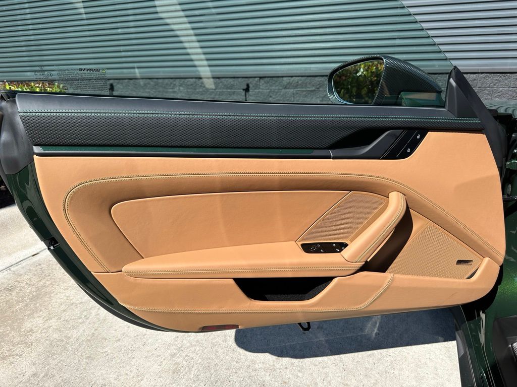 Thumbnail: 2026 Porsche 911 - 18