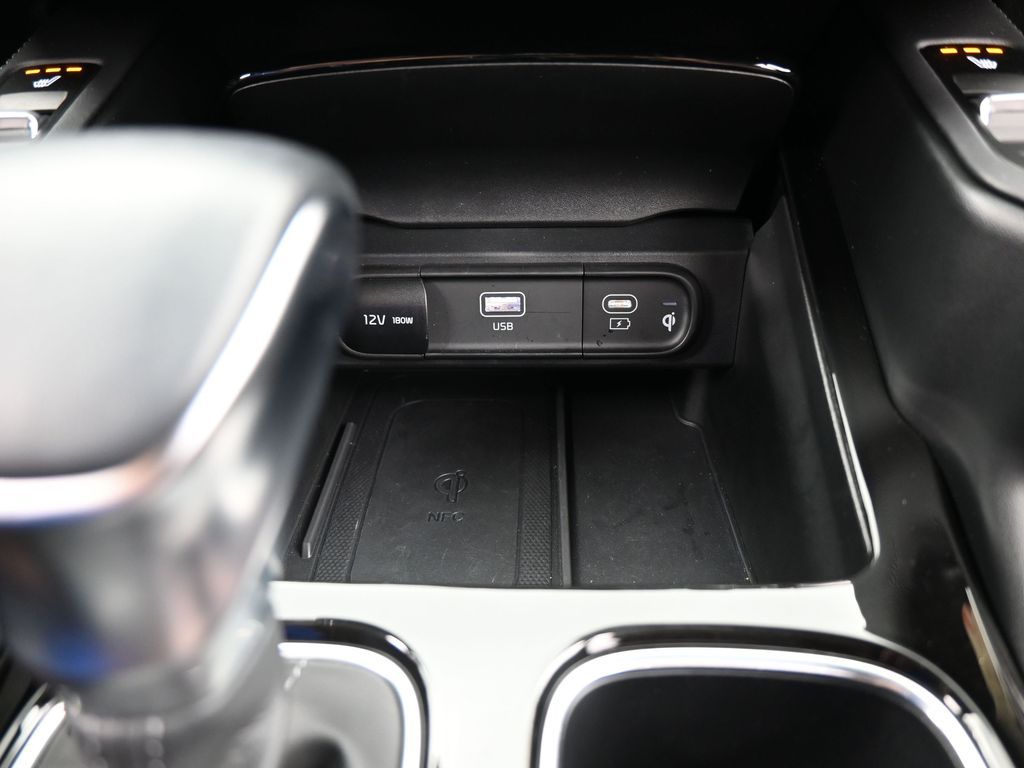 Used 2023 Glacial White Pearl Kia SX image 33