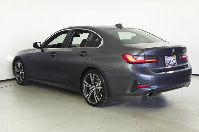 2021 BMW 3 Series 330e iPerformance 9