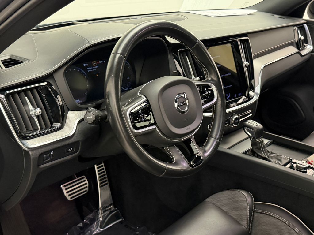 Thumbnail: 2021 Volvo S60 - 18