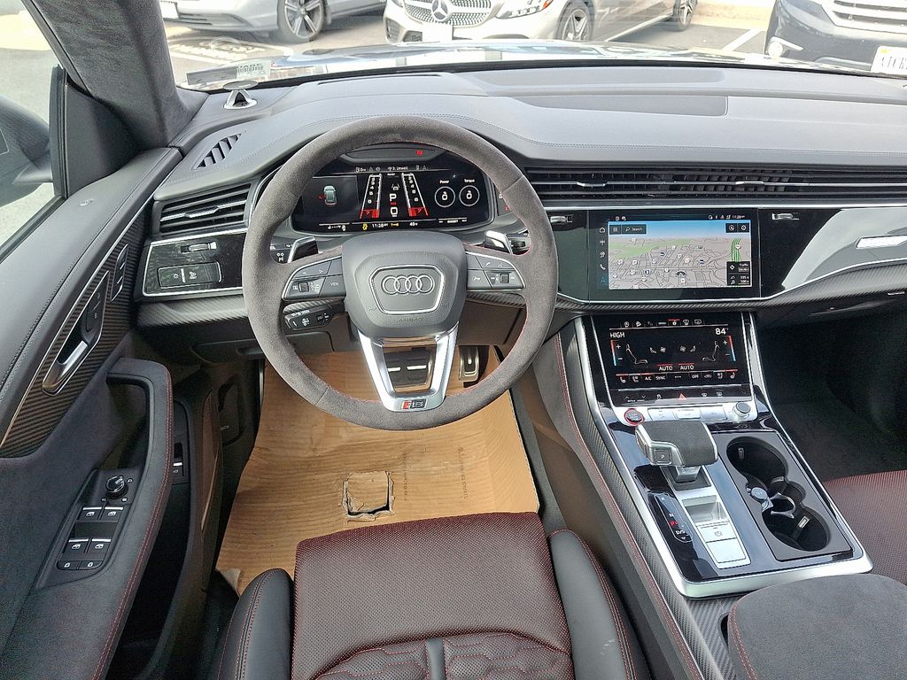 Thumbnail: 2026 Audi RS Q8 - 8