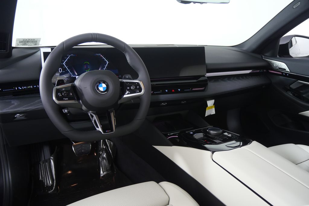 Thumbnail: 2026 BMW 5 Series - 18