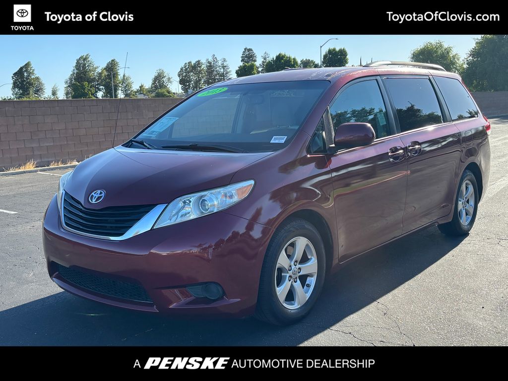 2013 Toyota Sienna LE -
                  Clovis, CA