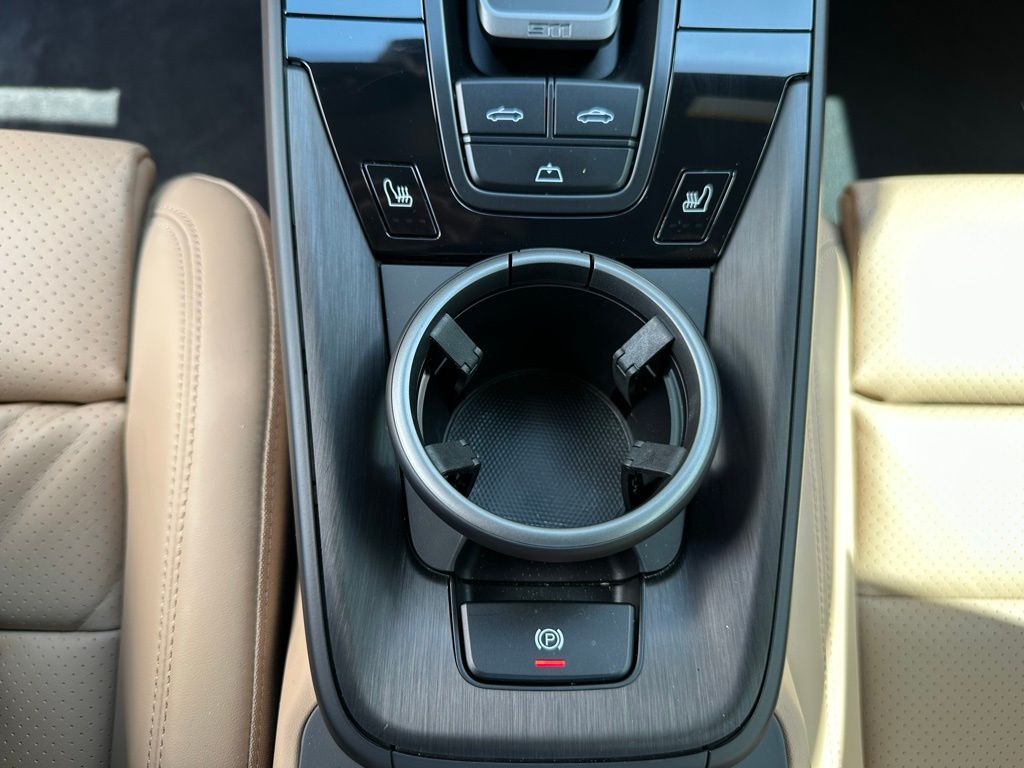 2024 Porsche 911 Carrera S 27