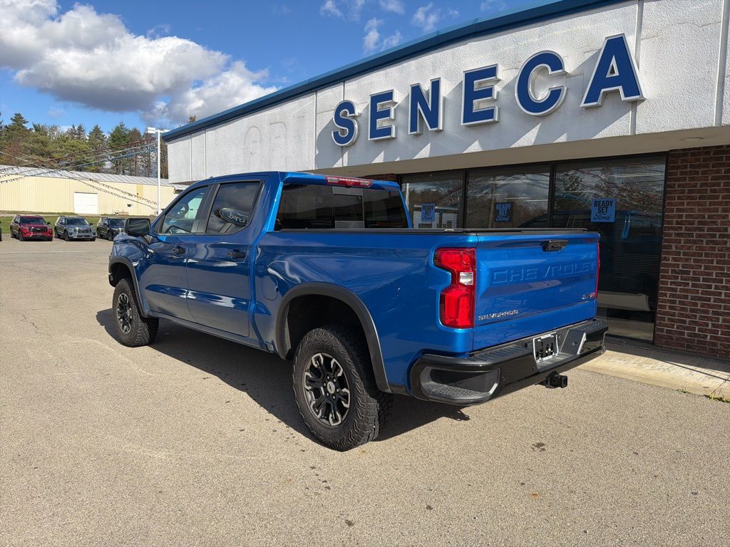 2022 Chevrolet Silverado 1500 ZR2 photo 3