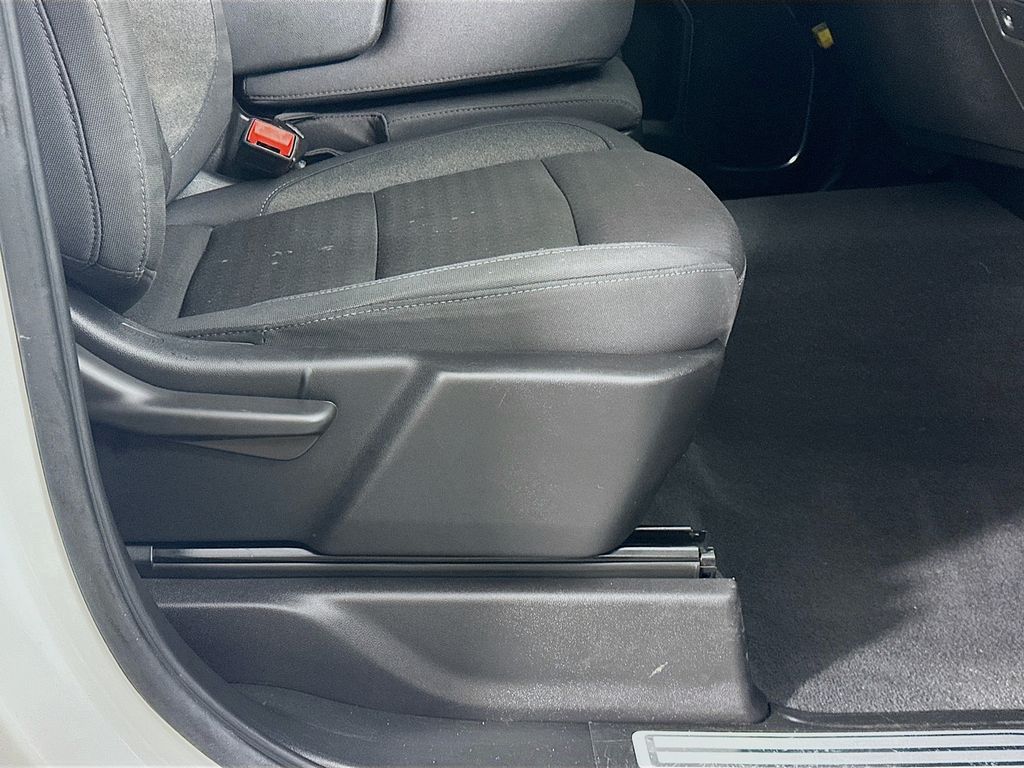 Used 2024 White Chevrolet LT image 23