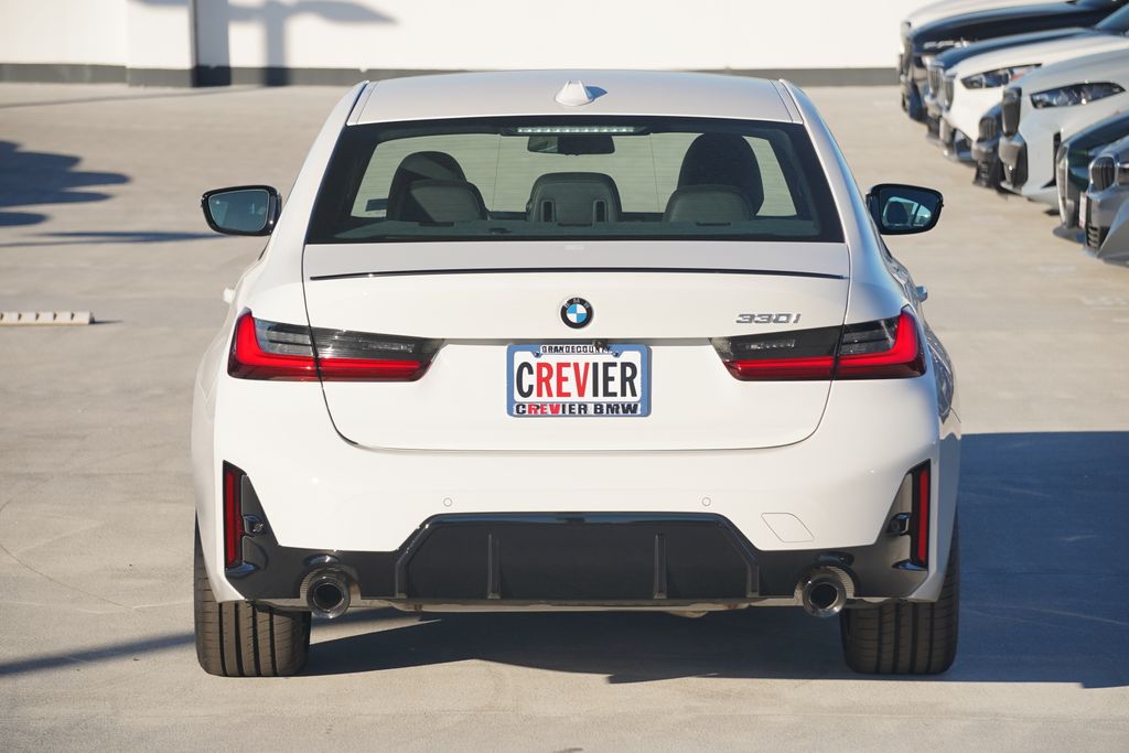 Thumbnail: 2026 BMW 3 Series - 6