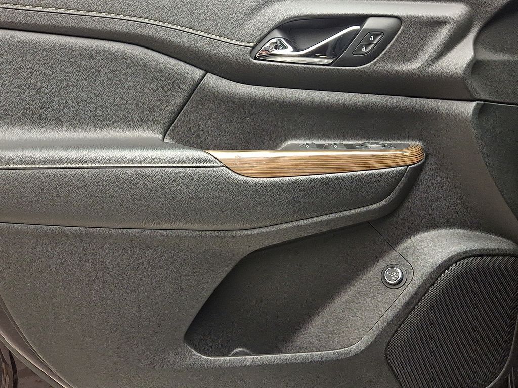 Thumbnail: 2020 GMC Acadia - 14