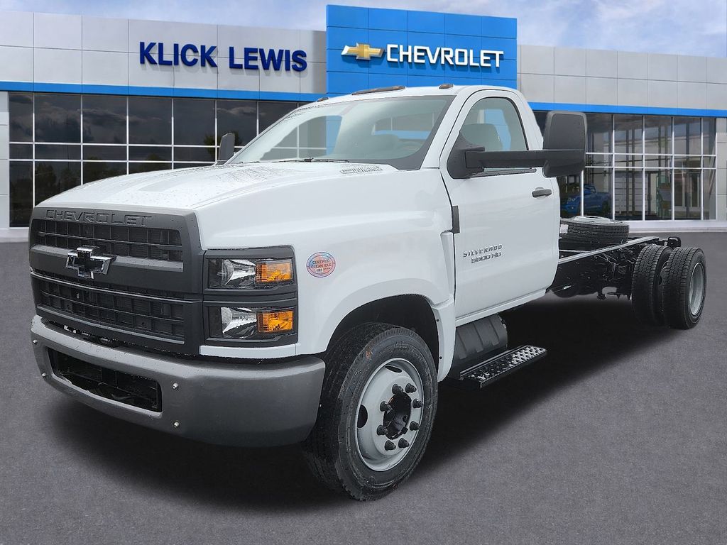 2023 Chevrolet Silverado 4500HD Work Truck - 2